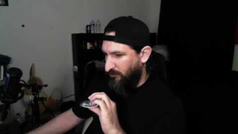 Snapshot of asanator101 chatting on May 18, 7:47 am devilPup75 online show from May 18, 7:47 am