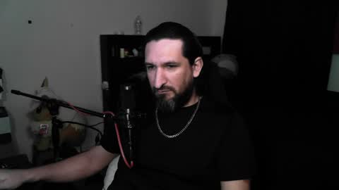 Snapshot of asanator101 chatting on May 20, 8:42 am devilPup75 online show from May 20, 8:42 am