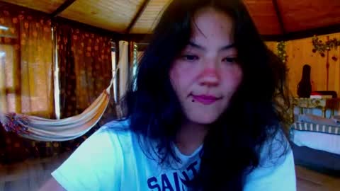 Snapshot of asaray_t chatting on April 27, 5:33 pm Saray online show from April 27, 5:33 pm