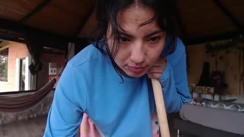 Snapshot of asaray_t chatting on May 15, 4:14 pm Saray online show from May 15, 4:14 pm
