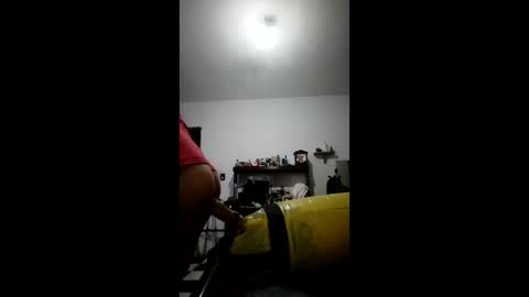 Snapshot of asckutzanam chatting on March 2, 3:52 am Dulce online show from March 2, 3:52 am