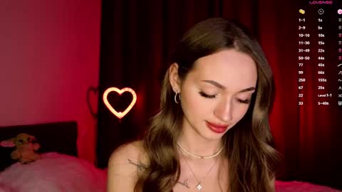 Snapshot of ash__care chatting on June 22, 7:11 pm Alice online show from June 22, 7:11 pm