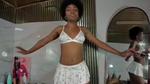 asha_zuri69 online show from July 8, 2:32 pm