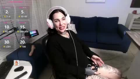 Ashley Faye online show from August 4, 9:06 pm
