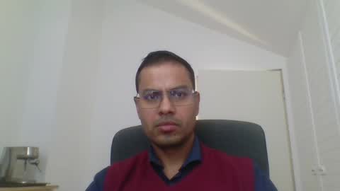 asharma1984xyz online show from April 23, 11:53 am
