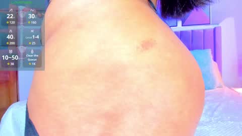 Snapshot of ashasinclair chatting on December 13, 5:05 am Asha online show from December 13, 5:05 am