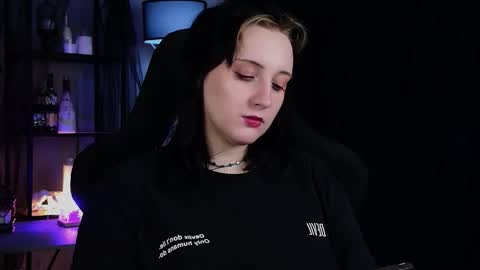 Snapshot of asheluck chatting on February 15, 11:01 pm AshleyAshe online show from February 15, 11:01 pm