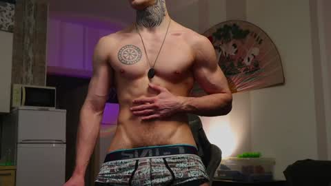 Snapshot of asher_88 chatting on December 19, 5:51 am Jerk Machine online show from December 19, 5:51 am