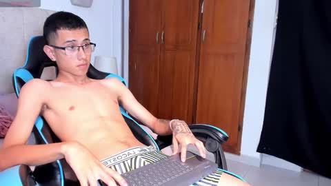   Asher  online show from December 22, 8:06 pm