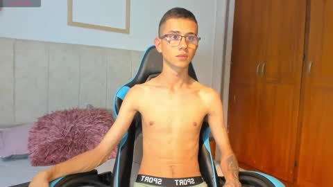   Asher  online show from January 5, 9:18 pm