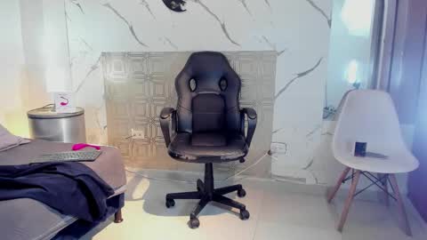   Asher  online show from March 20, 7:52 pm