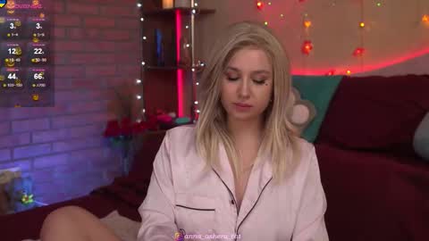 Anna Anya online show from November 16, 6:35 pm