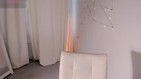 Snapshot of ashhasmy chatting on January 17, 12:21 pm Ash online show from January 17, 12:21 pm