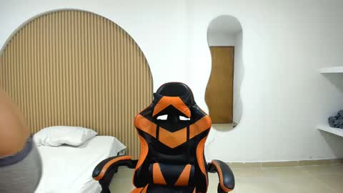 ashlan_king online show from April 28, 12:31 am