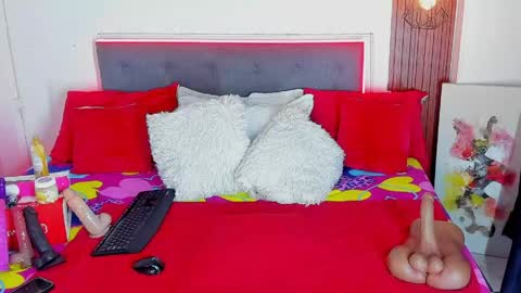Snapshot of ashleey_0 chatting on June 4, 1:28 pm ashley online show from June 4, 1:28 pm