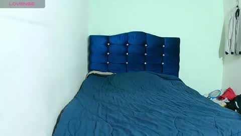 ashleey_palmer online show from April 15, 8:10 am