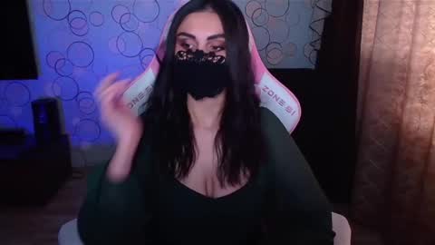 Snapshot of ashley__cooper__ chatting on October 18, 4:37 am Yasmina online show from October 18, 4:37 am