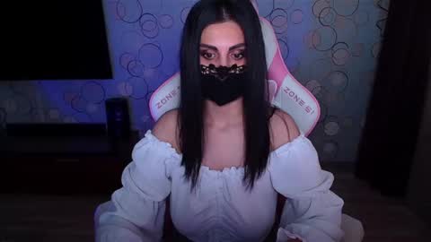  Yasmina   online show from May 24, 4:50 am