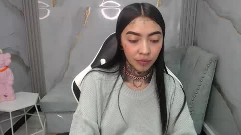 ashley_blum_v online show from November 4, 8:19 pm