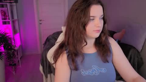 Snapshot of ashley_glen chatting on October 9, 7:50 am online show from October 9, 7:50 am