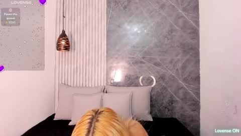 ashley_miller26 online show from May 21, 10:44 am