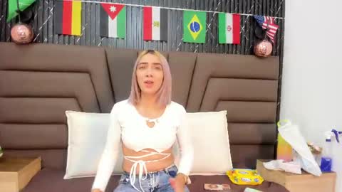 ashley_miller26 online show from July 3, 10:10 am