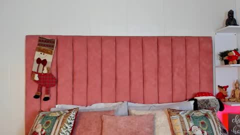 ashley_ollsen online show from December 18, 3:01 am