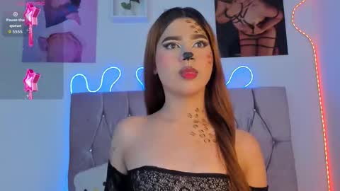 Snapshot of ashley_piinkk chatting on October 31, 4:24 am Ashley online show from October 31, 4:24 am