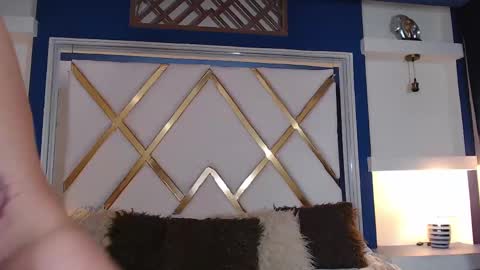 Snapshot of ashley_prg2 chatting on February 14, 7:17 am Ashley online show from February 14, 7:17 am