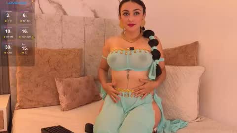 Snapshot of ashley_ruiz_ chatting on October 31, 8:32 pm Camila online show from October 31, 8:32 pm