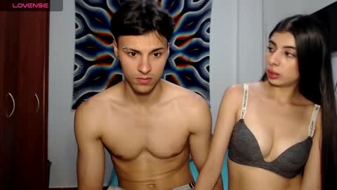 ASHLEY AND TYLER online show from December 7, 9:33 pm