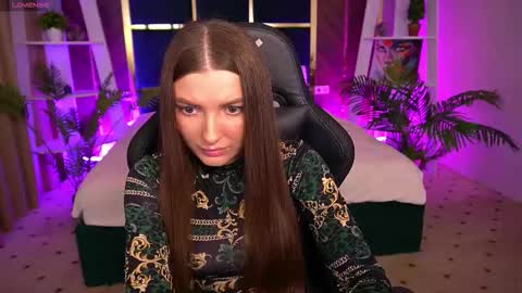 ashleybaee online show from October 25, 1:18 pm