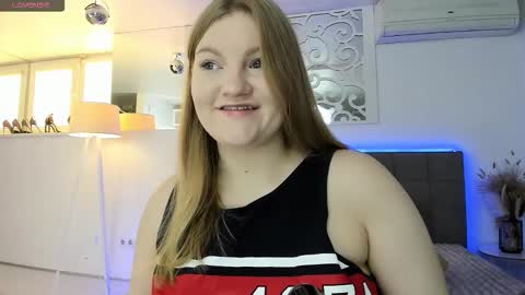 AshleyJonse online show from October 19, 4:57 am