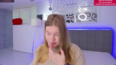 AshleyJonse online show from January 11, 6:29 am