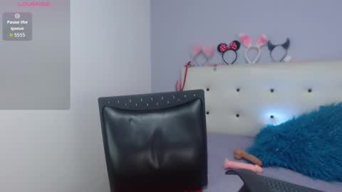 Ashley online show from November 29, 10:35 pm