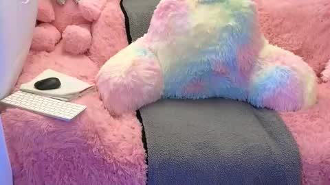 Snapshot of ashleyshyne69 chatting on December 10, 12:50 am Ashley online show from December 10, 12:50 am