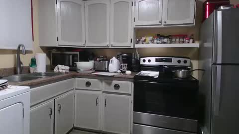 Ashley online show from February 19, 6:15 pm