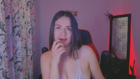 ASHLEY online show from November 5, 1:22 pm