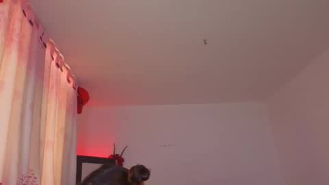 ASHLEY online show from January 19, 1:48 pm