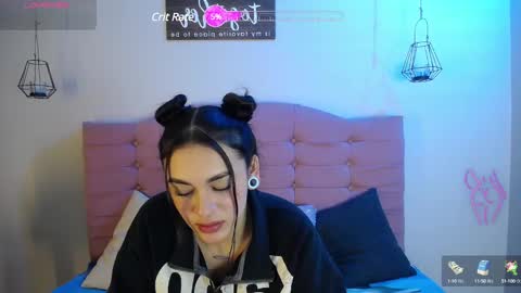 kylie online show from February 26, 3:32 am