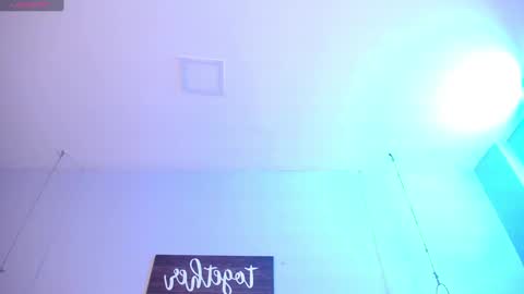 kylie online show from March 8, 3:39 am