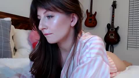 Snapshot of ashleyyylove13 chatting on October 16, 6:14 am Ashley Love online show from October 16, 6:14 am