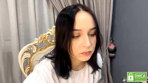 Anna online show from March 4, 7:53 pm