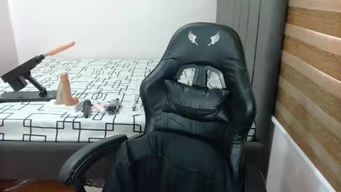 ashly online show from January 27, 1:37 am