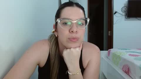 AshlyMoon online show from December 21, 3:47 am