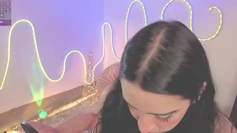 Ash  online show from December 3, 8:07 pm