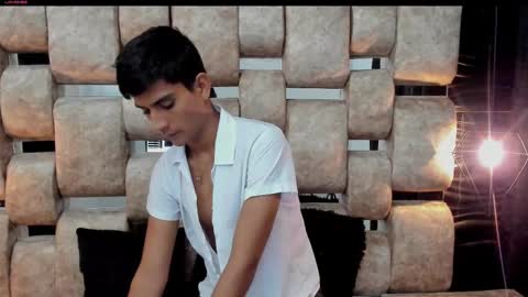 Snapshot of ashlysweet21 chatting on January 18, 12:47 pm Ashly online show from January 18, 12:47 pm