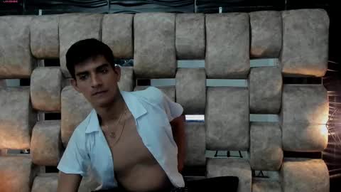 Snapshot of ashlysweet21 chatting on January 18, 6:53 pm Ashly online show from January 18, 6:53 pm