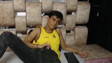 Snapshot of ashlysweet21 chatting on January 22, 6:10 pm Ashly online show from January 22, 6:10 pm