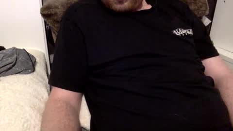 Snapshot of asho11223344 chatting on February 5, 11:37 am asho11223344 online show from February 5, 11:37 am